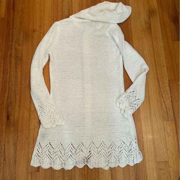 BCBG MaxAzria long Sweater Size XL @ - Picture 11 of 12